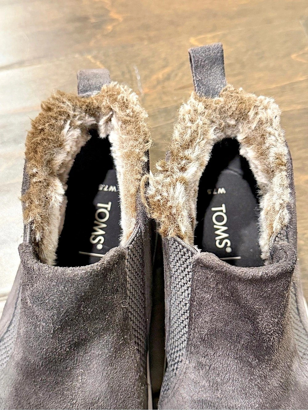TOMS Faux Fur Slip-On Sneakers Gray & White US 7.5 - Picture 3 of 10